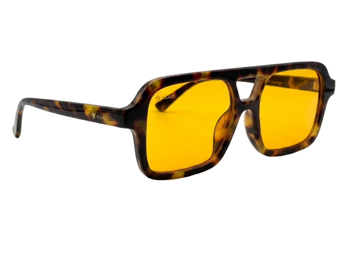 Tortoise shell sunglasses / polarized lenses
